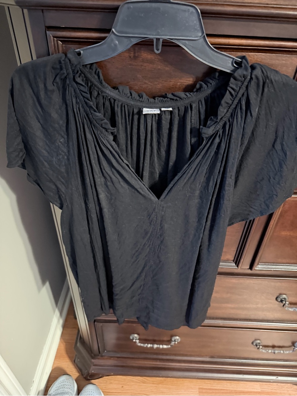 GAP Black Short-Sleeve V-Neck Peasant Blouse